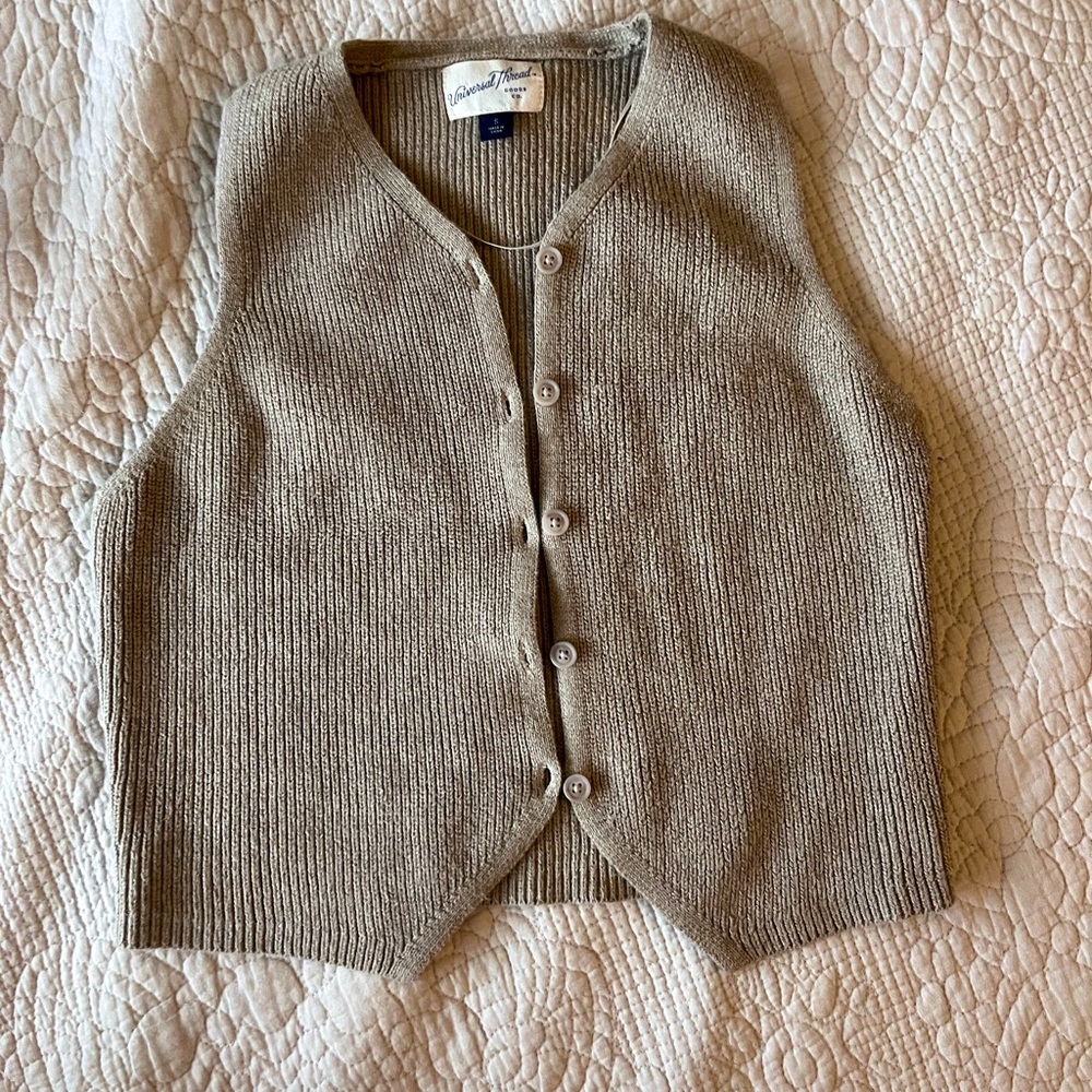 Universal threads button up sweater vest